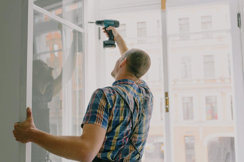 Ultimate Guide: How to Hire the Best Window Installer (#1 Guide)
